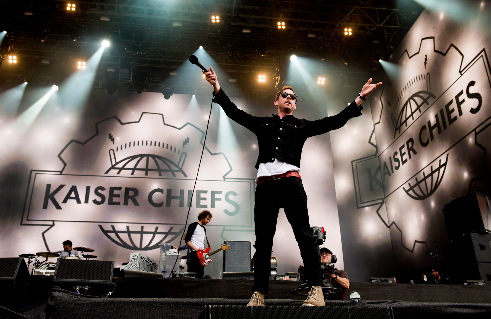 Kaiser  Chiefs  -  British  Summer  Time