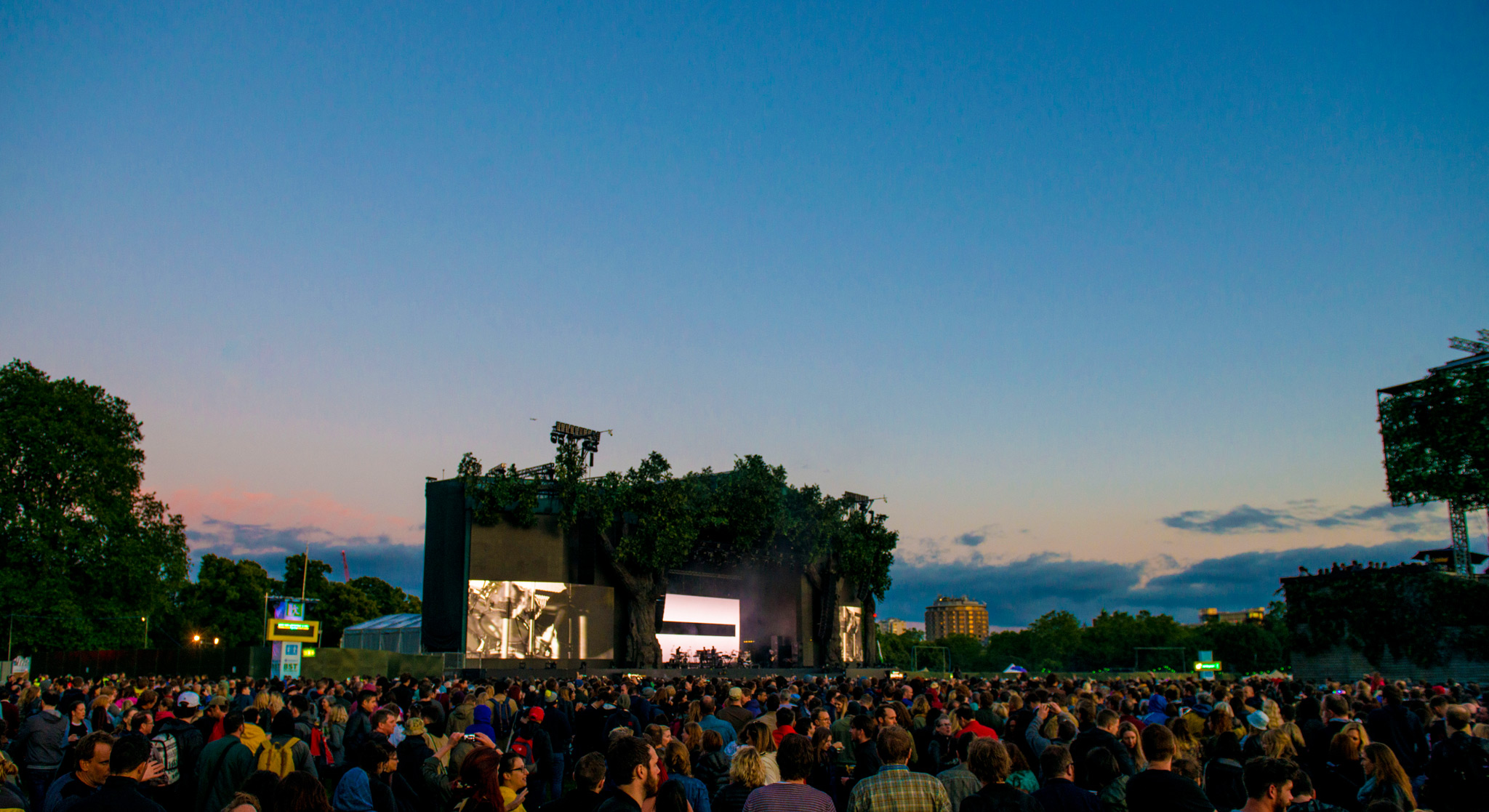 Massive  Attack  -  British  Summer  Time